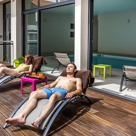 Aparthotel Resid'spa Loire & Sevre 3*