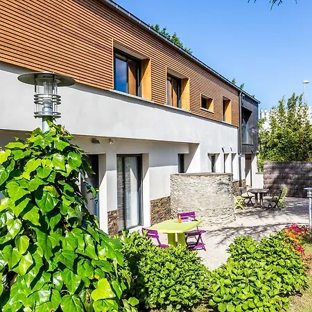 Ξενοδοχείο με διαμερίσματα Resid'spa Loire & Sevre