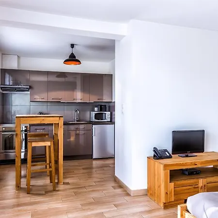 Ξενοδοχείο με διαμερίσματα Resid'spa Loire & Sevre